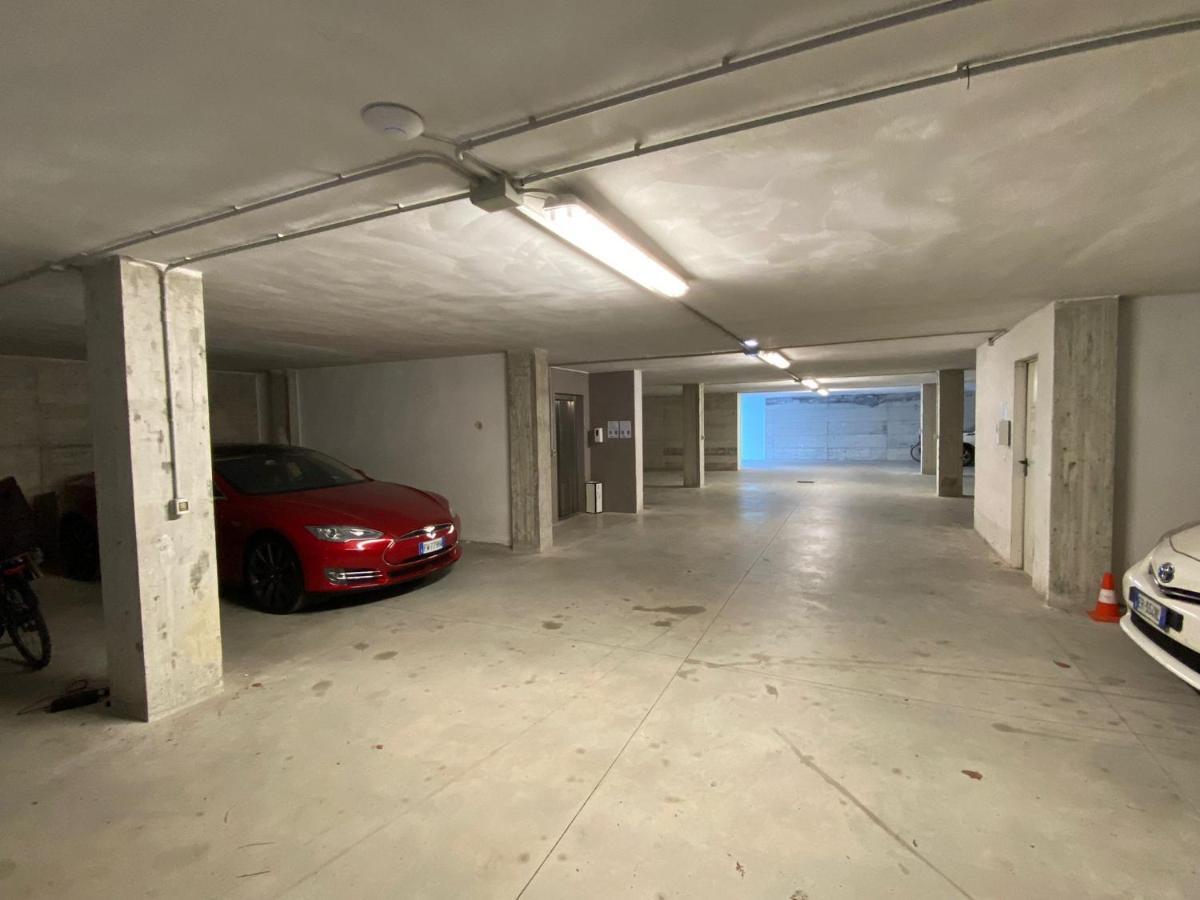 Residenza Villa Flores ベラーリア・イジェア・マリーナ エクステリア 写真