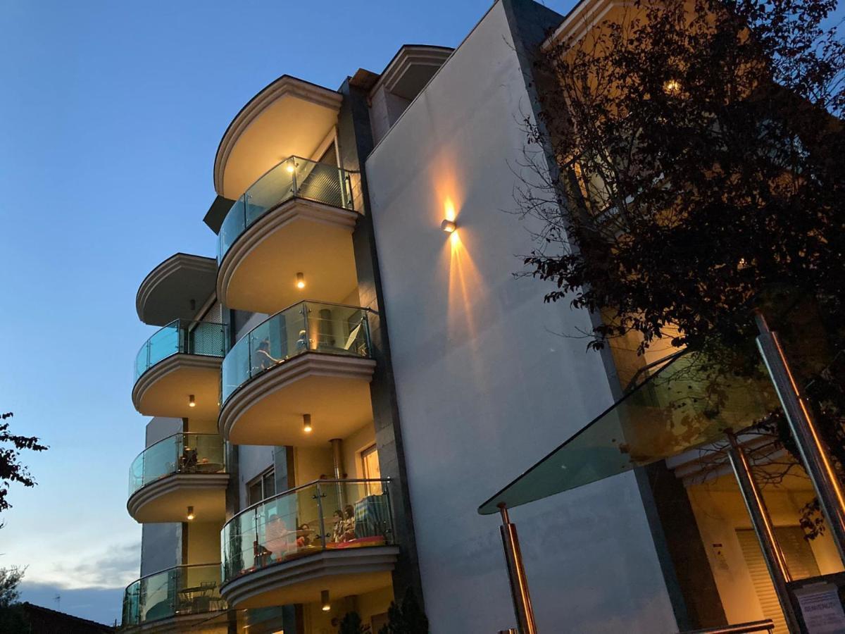 Residenza Villa Flores ベラーリア・イジェア・マリーナ エクステリア 写真