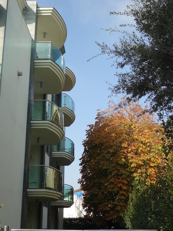 Residenza Villa Flores ベラーリア・イジェア・マリーナ エクステリア 写真